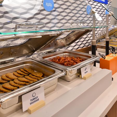 Holiday Inn Express & Suites Ft Myers Beach-Sanibel Gateway By Ihg Fort Myers Beach Ngoại thất bức ảnh