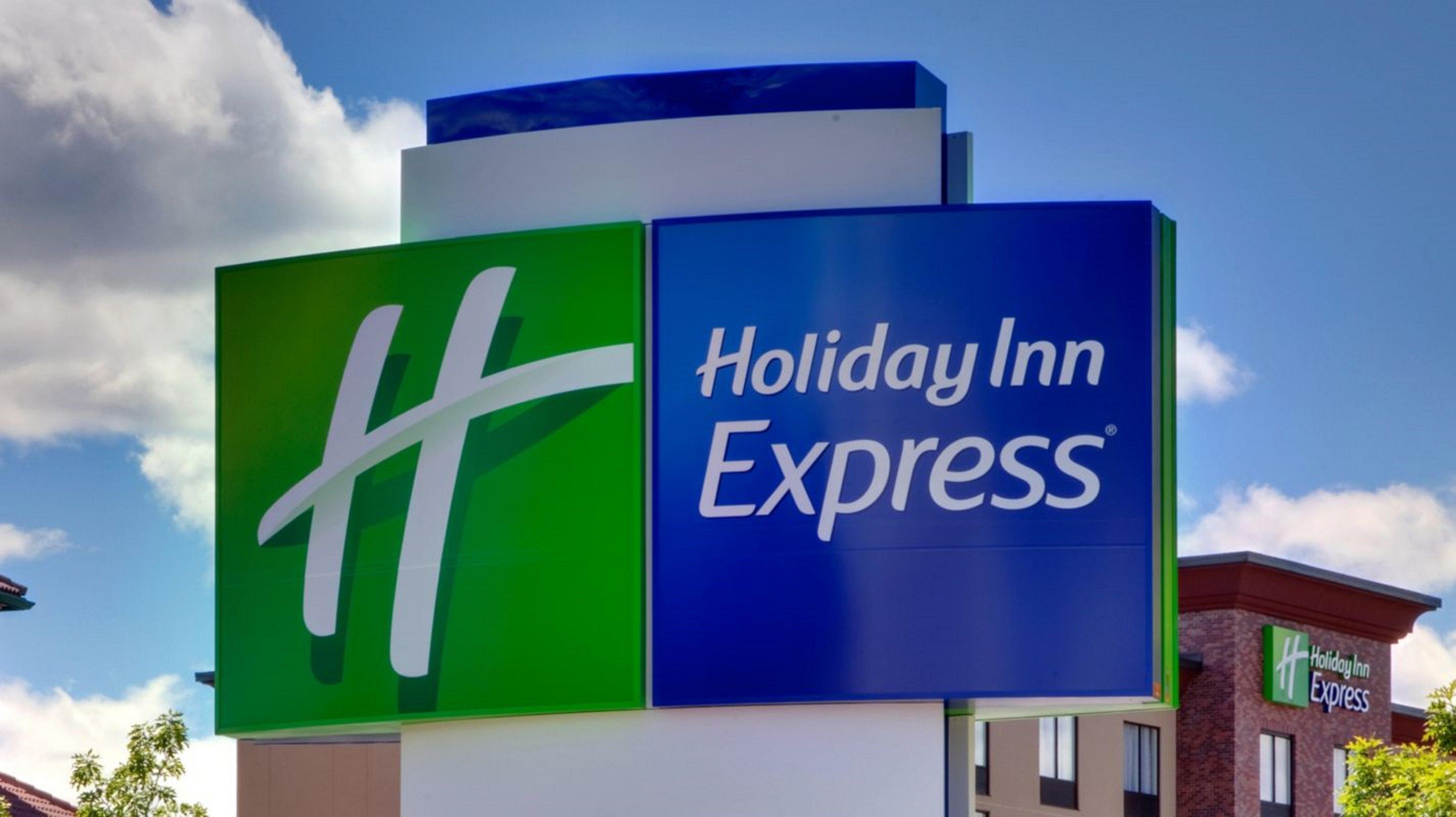 Holiday Inn Express & Suites Ft Myers Beach-Sanibel Gateway By Ihg Fort Myers Beach Ngoại thất bức ảnh