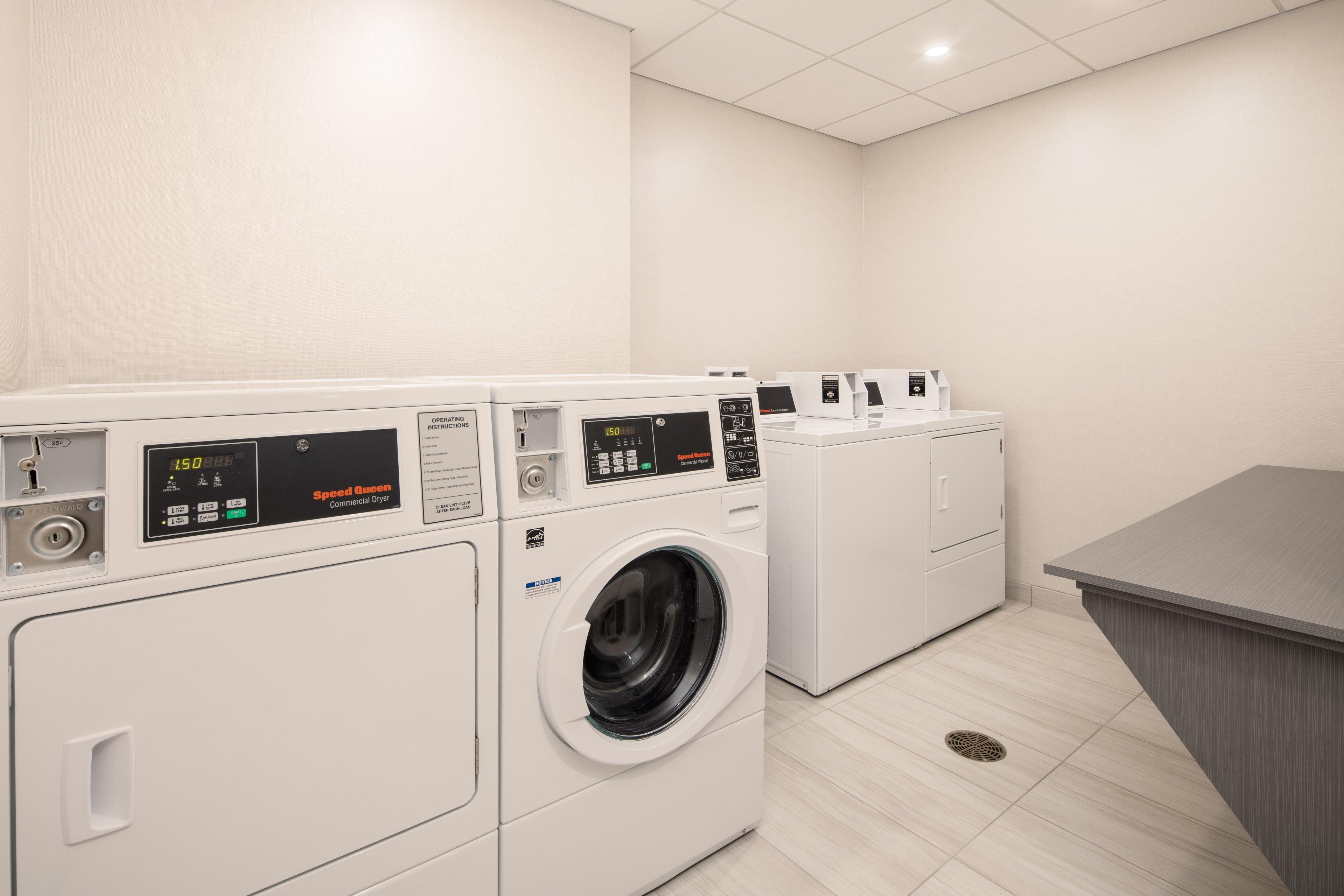 Holiday Inn Express & Suites Ft Myers Beach-Sanibel Gateway By Ihg Fort Myers Beach Ngoại thất bức ảnh